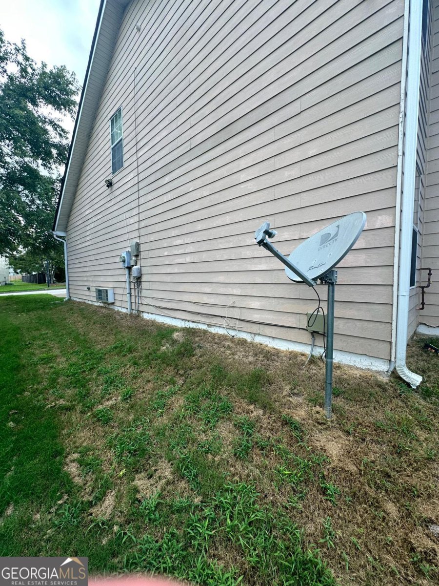 1118 OLD GREYSTONE Drive Lithonia - 2