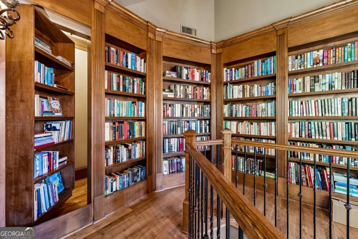 6407 Grand Marina Circle Gainesville - 72