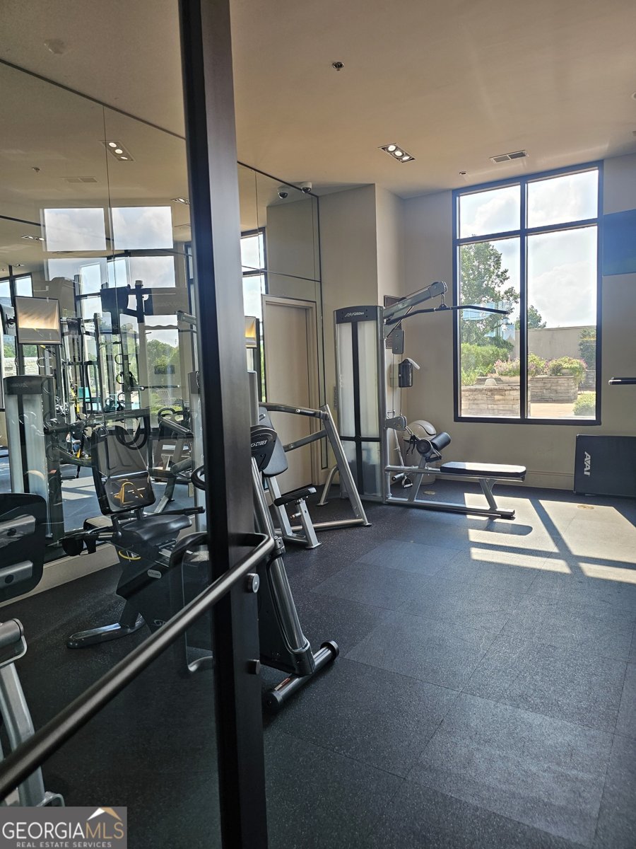 2277 Peachtree Road Atlanta - 52