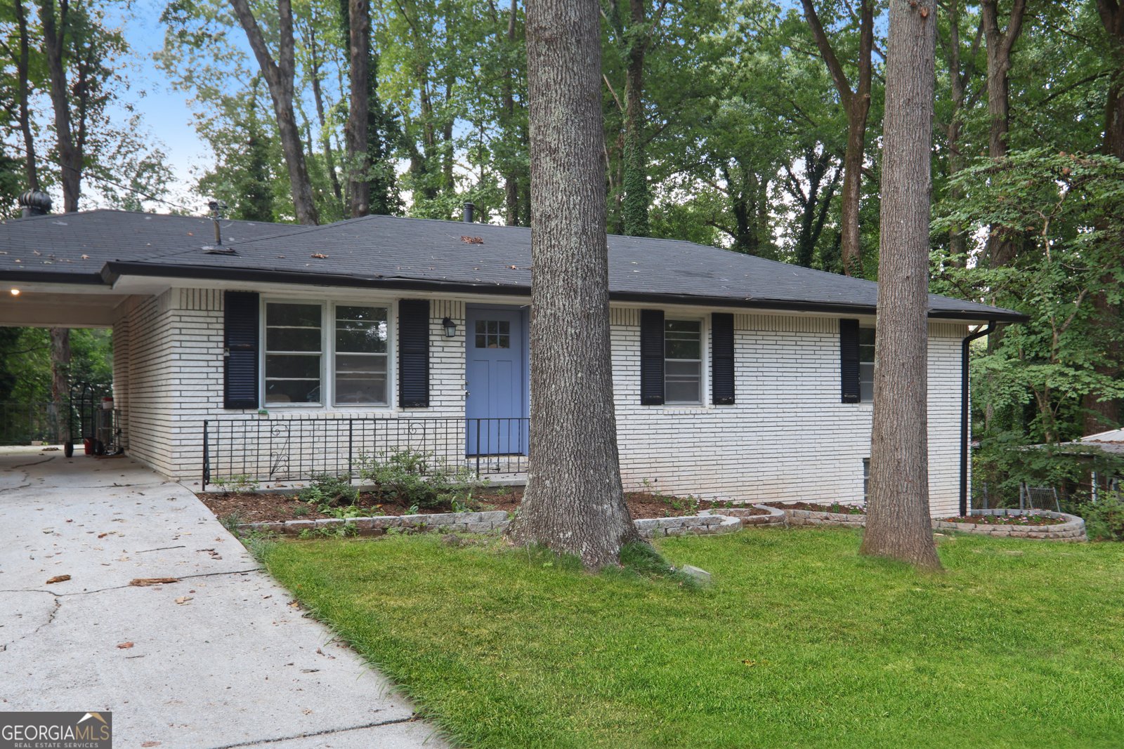 4907 Velva Way Lilburn - 1