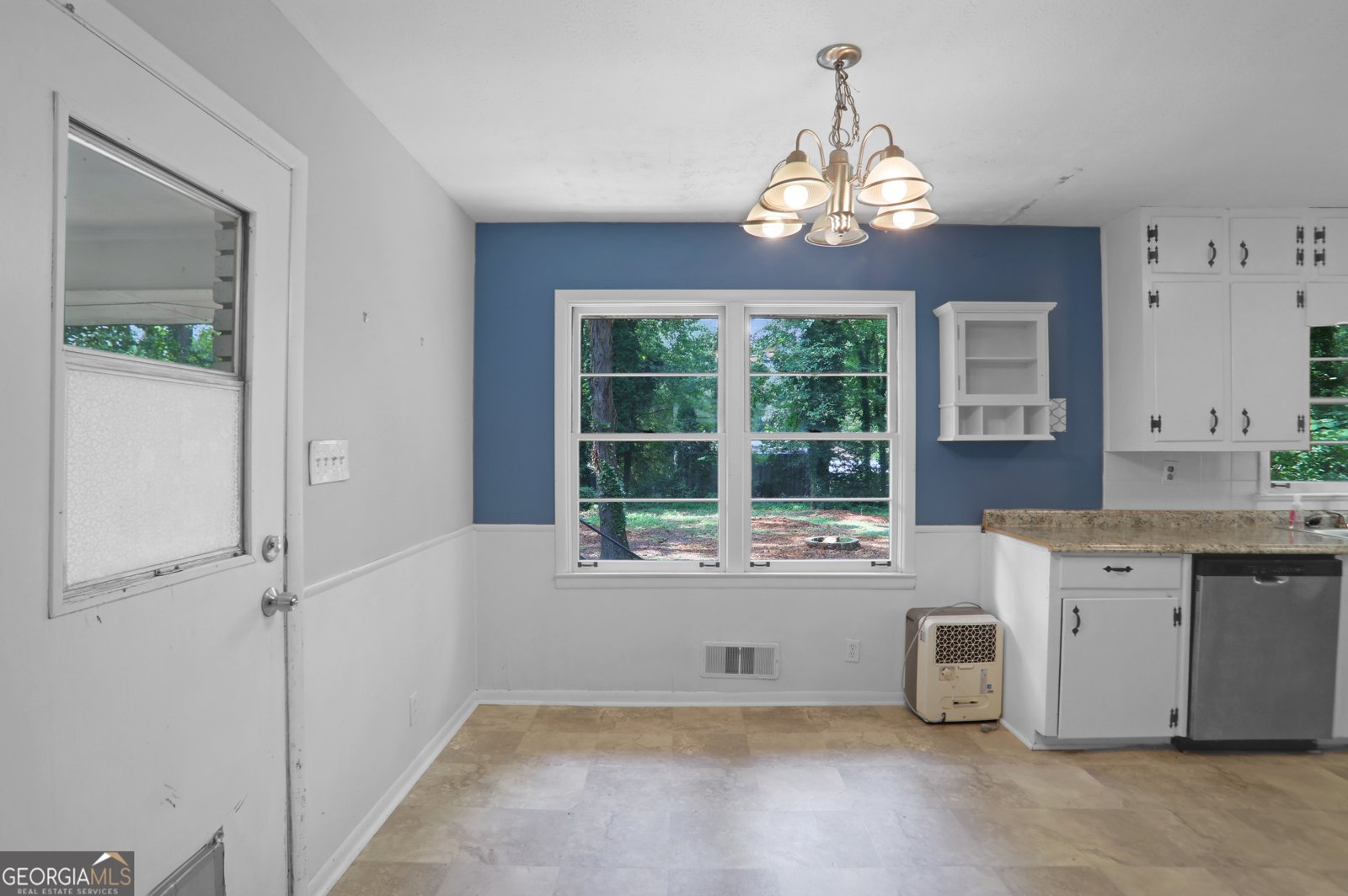 4907 Velva Way Lilburn - 6