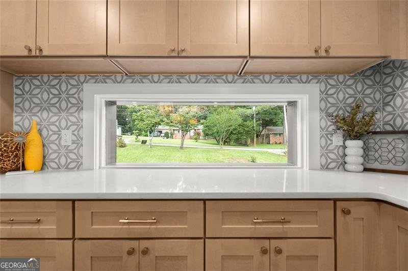227 Kenvilla Tucker - 11