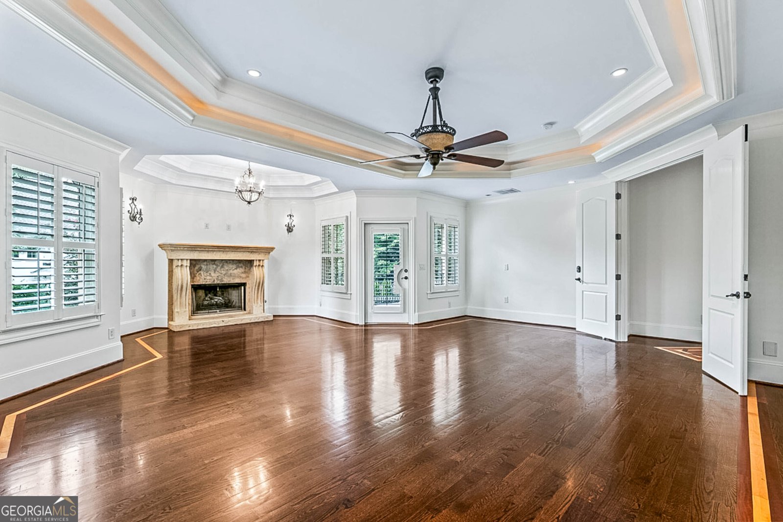7611 Regency Circle Sandy Springs - 11
