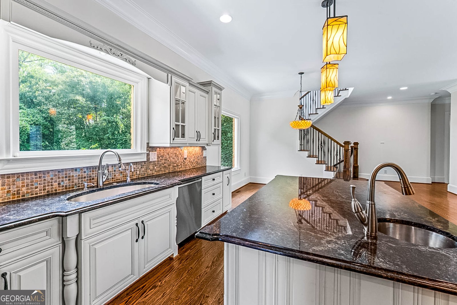 7611 Regency Circle Sandy Springs - 27