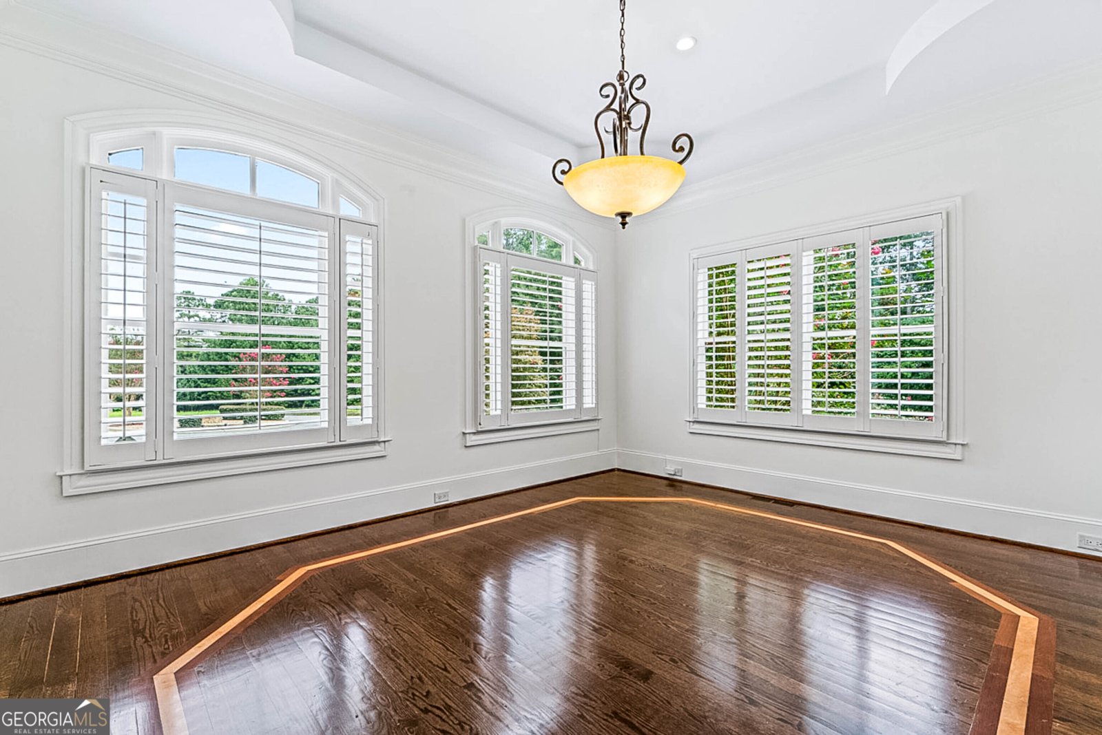 7611 Regency Circle Sandy Springs - 29