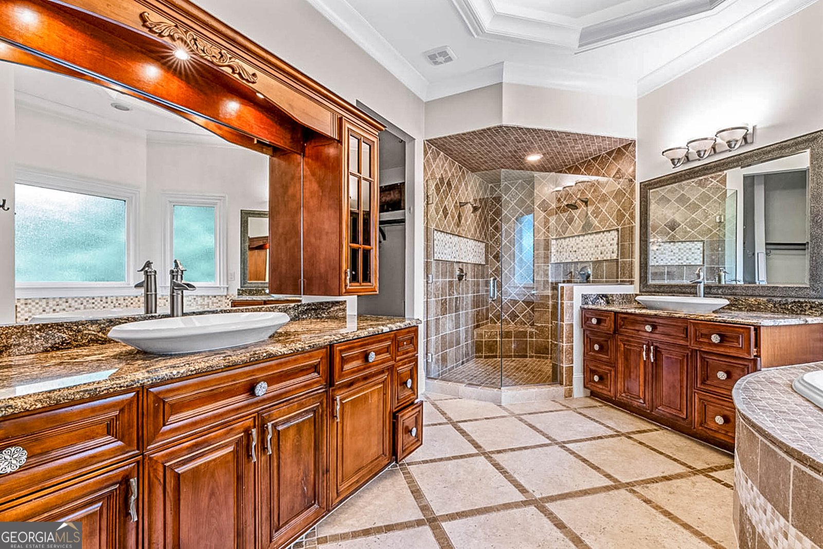 7611 Regency Circle Sandy Springs - 38