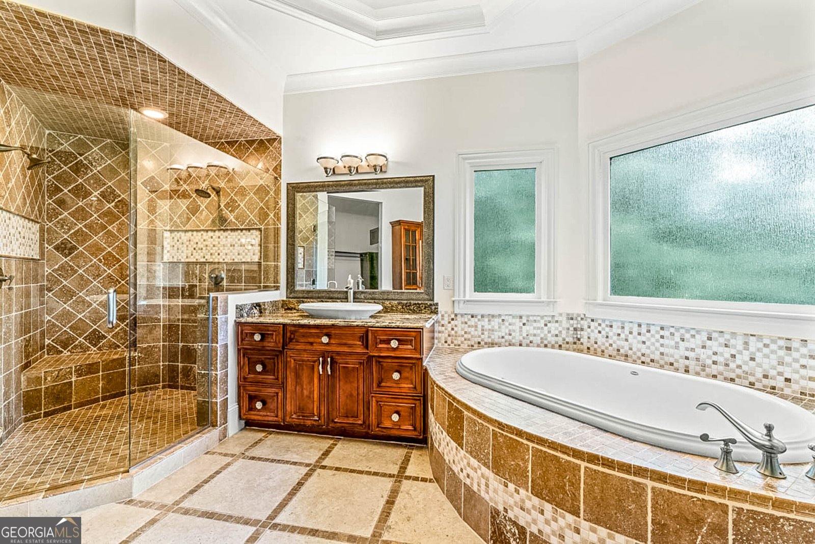 7611 Regency Circle Sandy Springs - 39