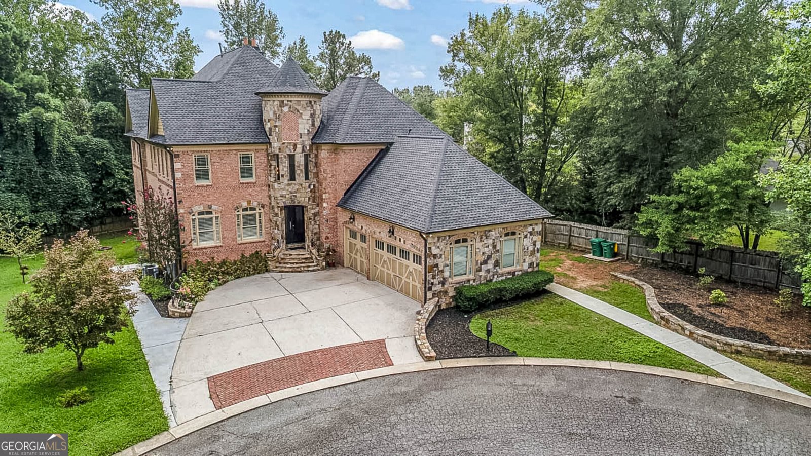 7611 Regency Circle Sandy Springs - 4