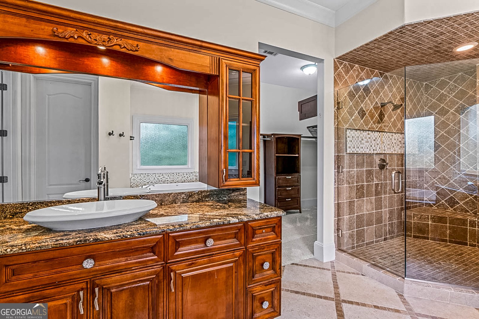 7611 Regency Circle Sandy Springs - 40