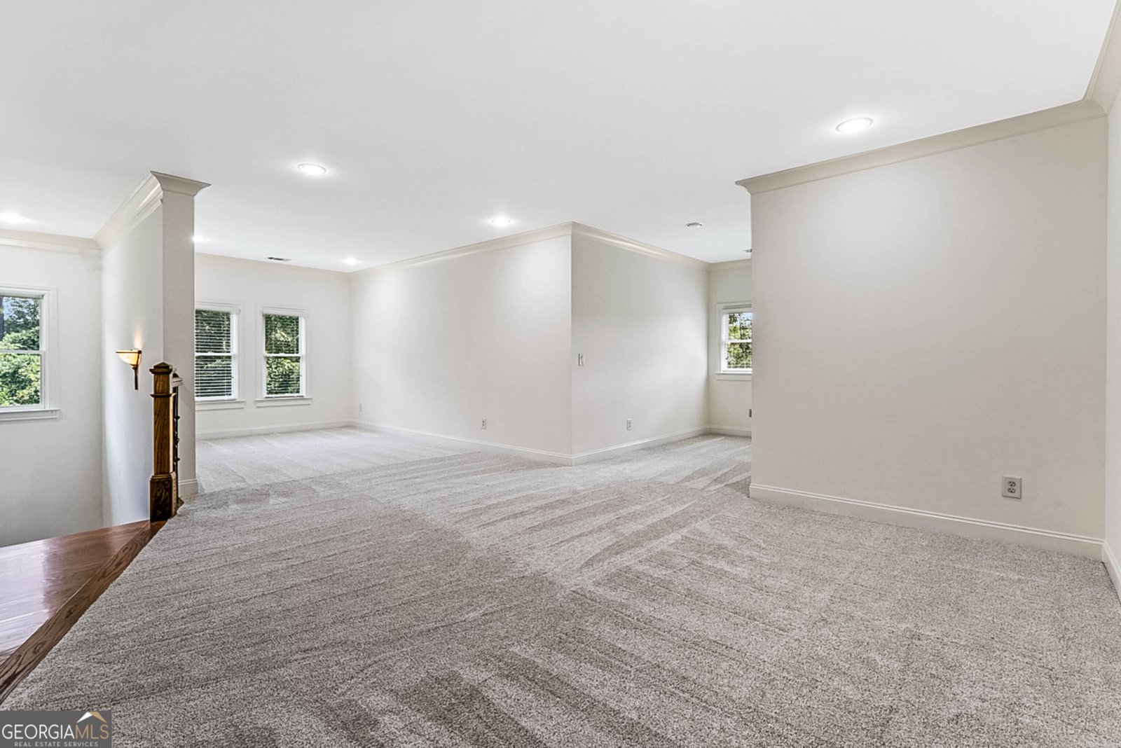 7611 Regency Circle Sandy Springs - 50