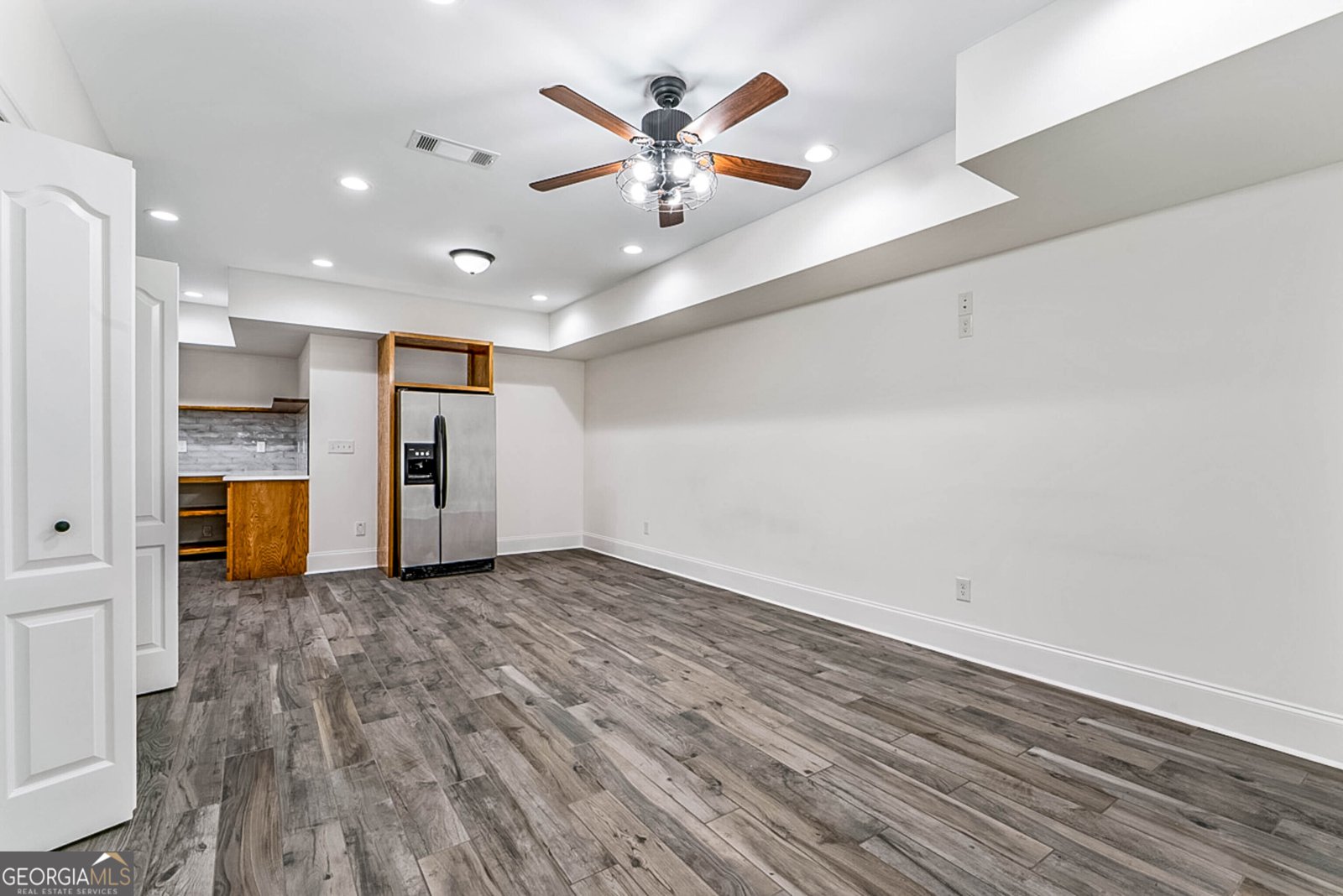 7611 Regency Circle Sandy Springs - 62