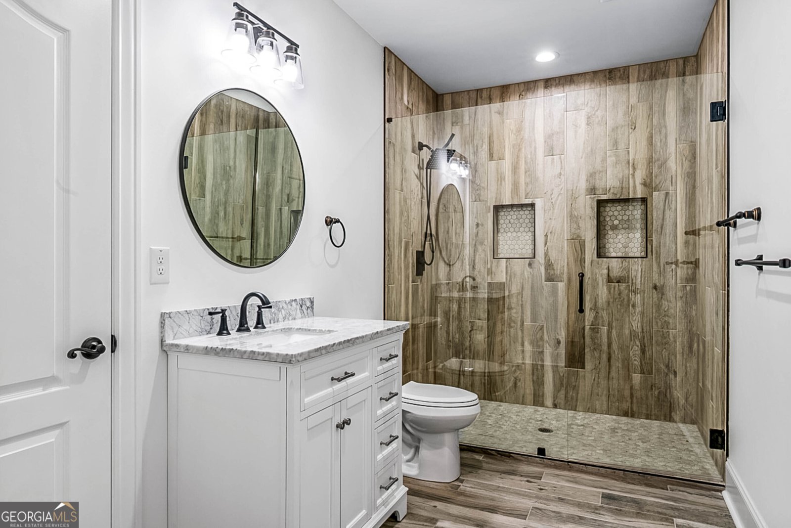 7611 Regency Circle Sandy Springs - 68