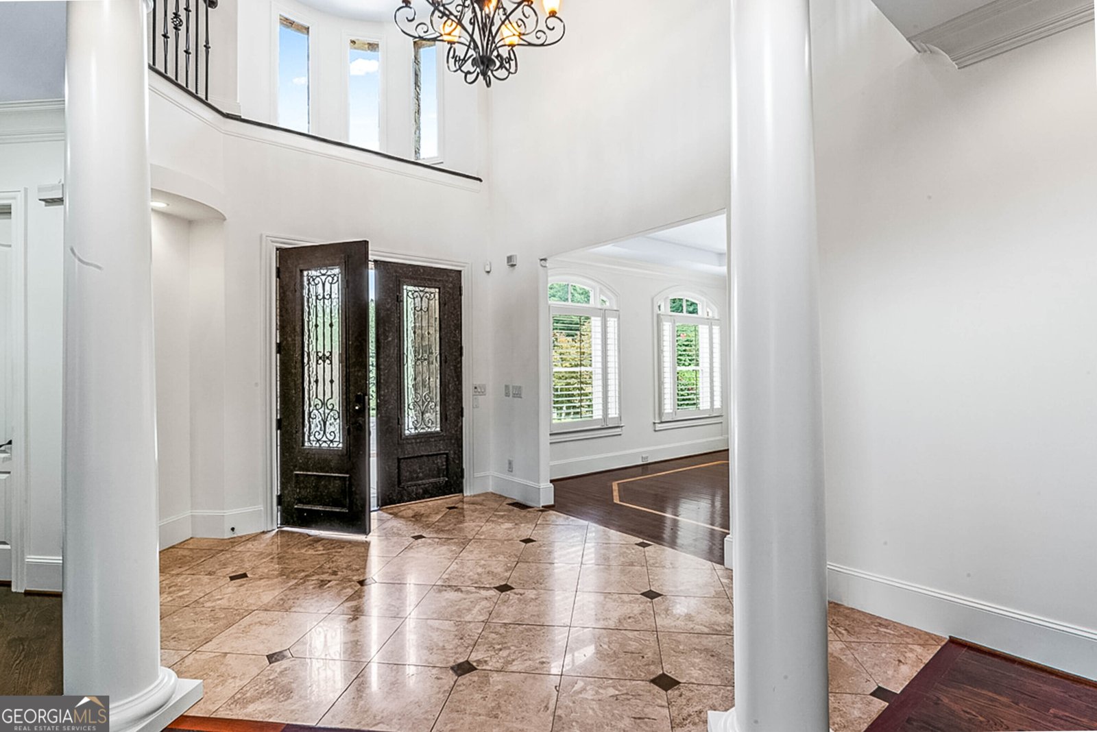 7611 Regency Circle Sandy Springs - 8