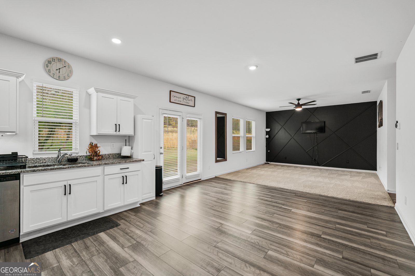 300 Hyde Park Winder - 10