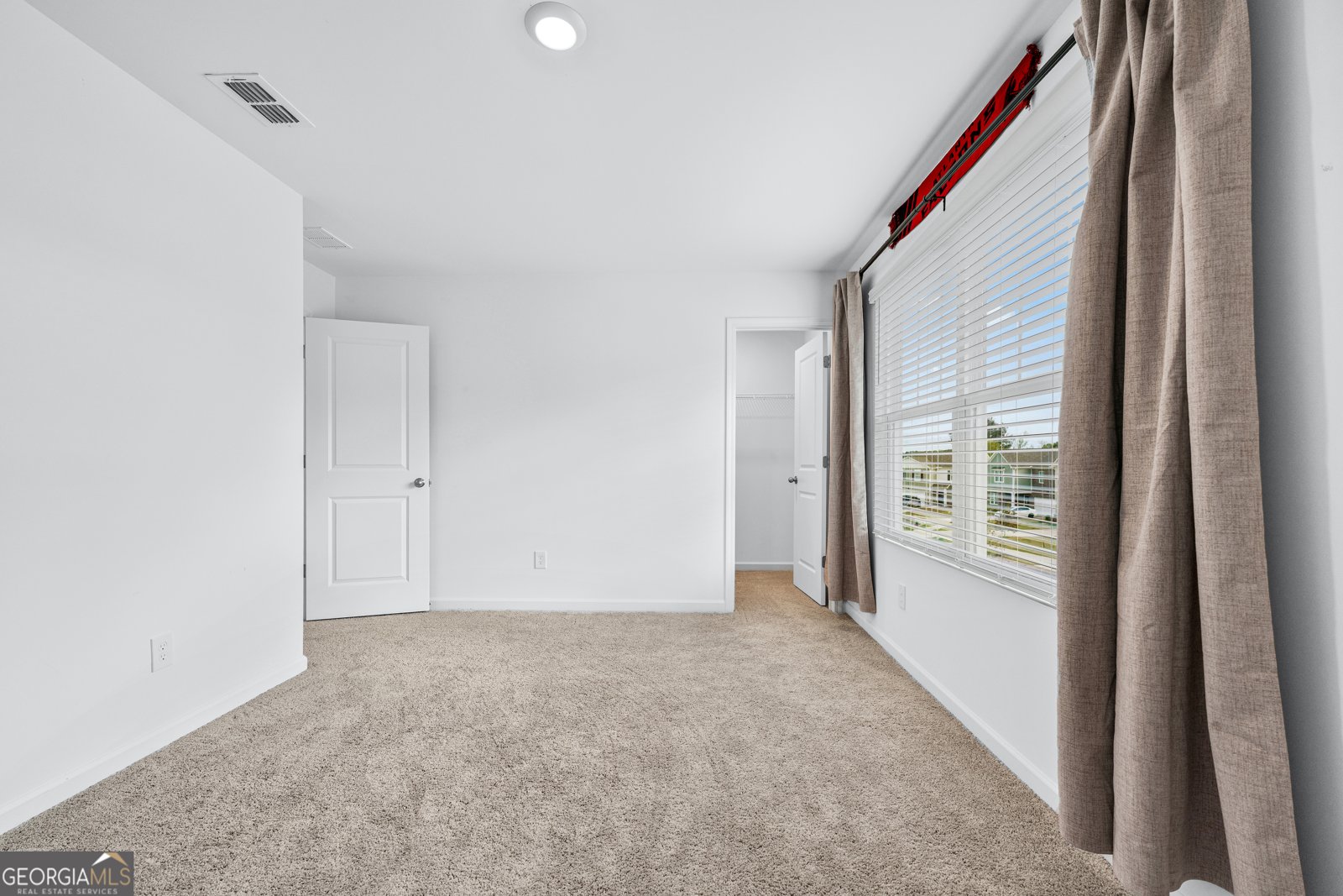 300 Hyde Park Winder - 19