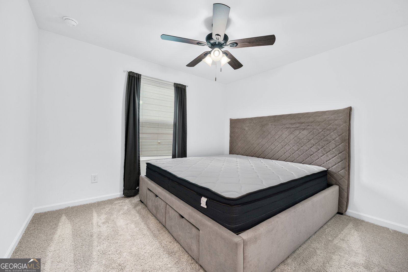 300 Hyde Park Winder - 20