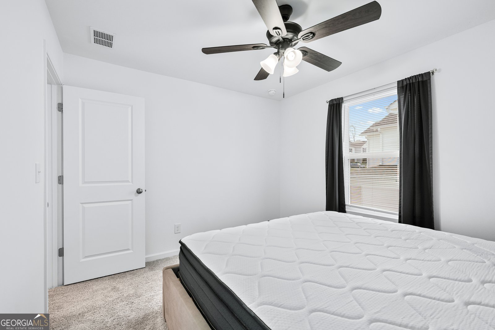 300 Hyde Park Winder - 21