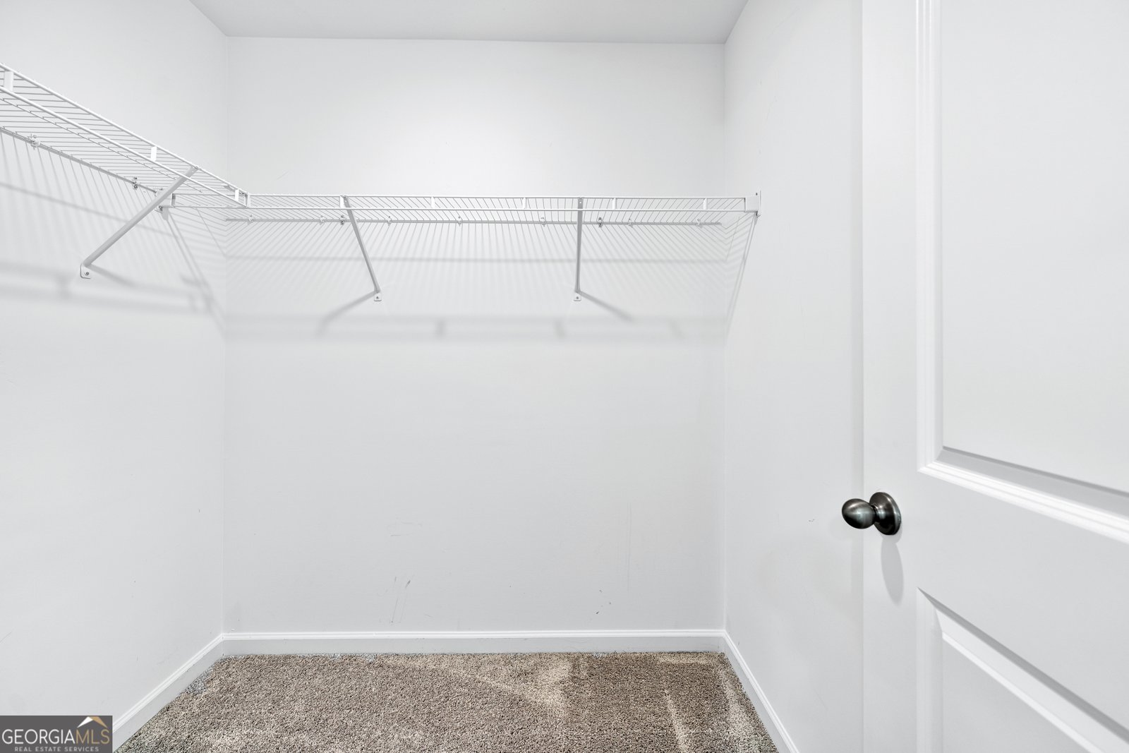 300 Hyde Park Winder - 22
