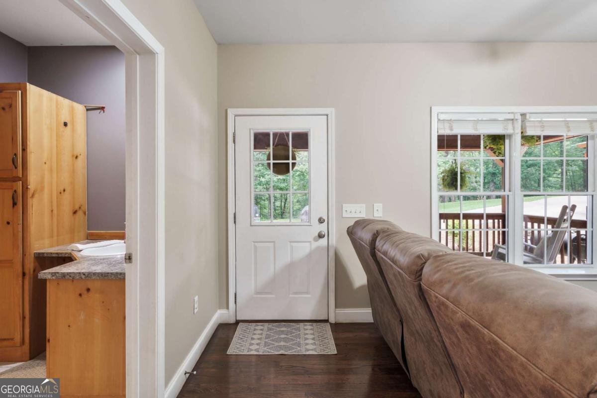 471 & 475 STERLING Road Jasper - 8