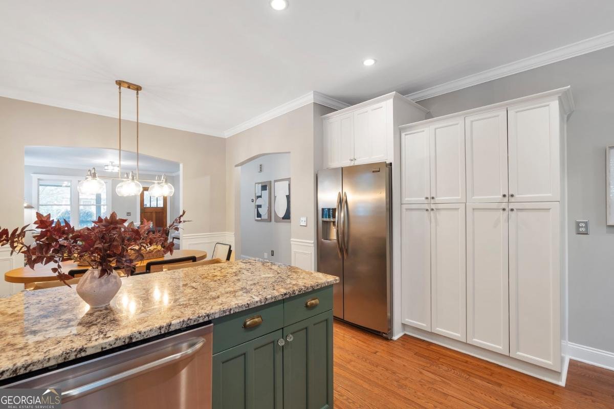 1085 BOULEVARD Drive Atlanta - 16