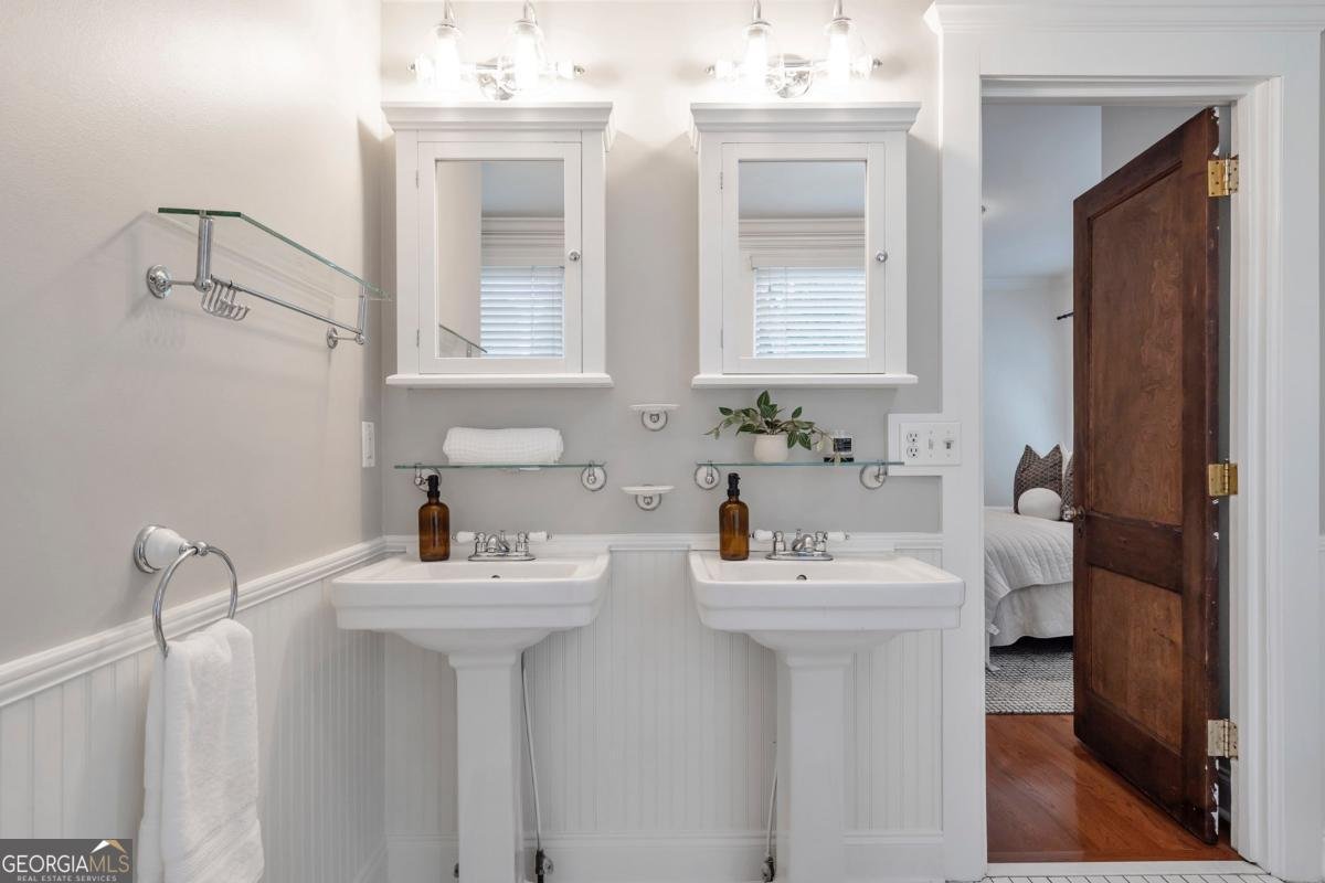 1085 BOULEVARD Drive Atlanta - 23