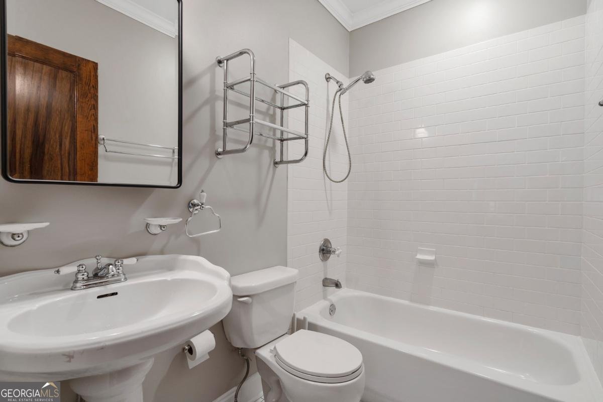 1085 BOULEVARD Drive Atlanta - 26