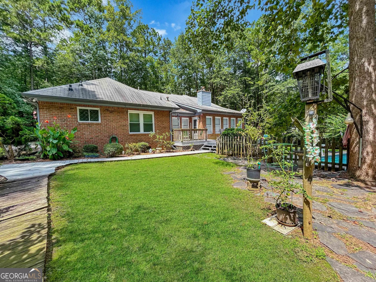 189 Lake Hampton Drive Hampton - 2