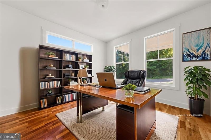 327 OHM Avondale Estates - 10