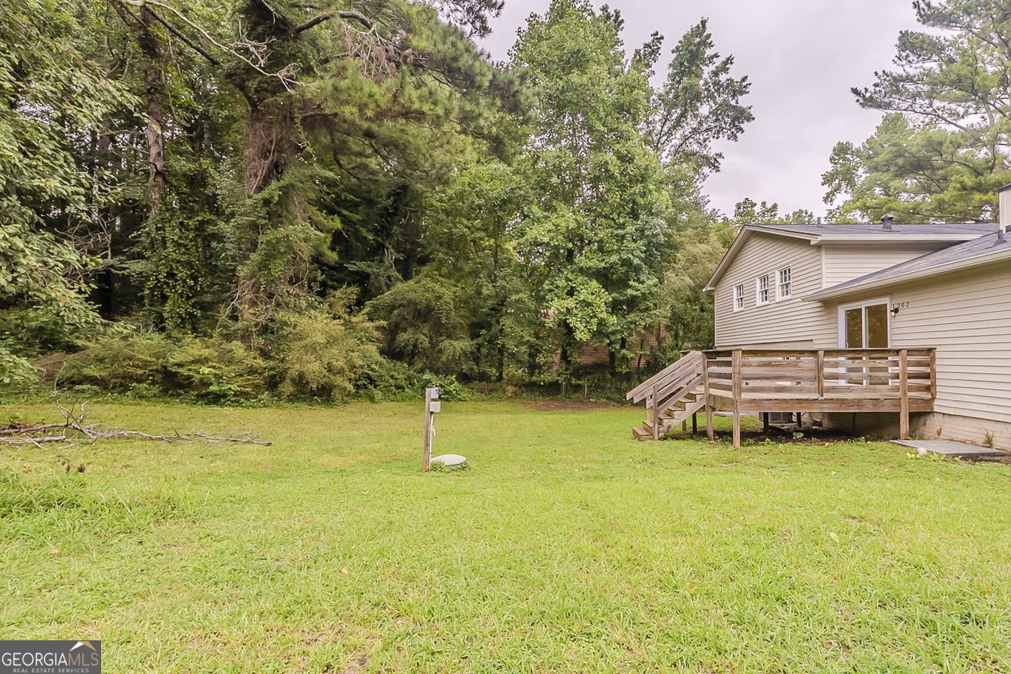 1202 Palisades Lane Ellenwood - 33