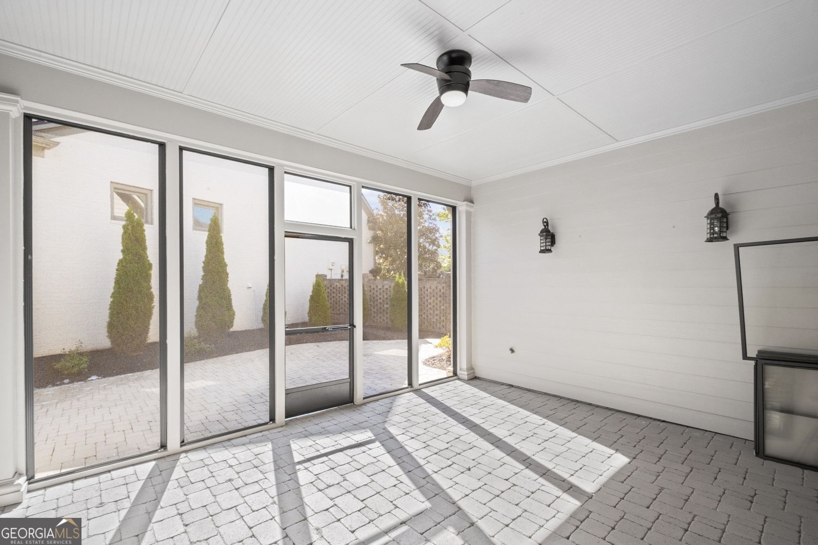 147 Cadence Trail Canton - 44