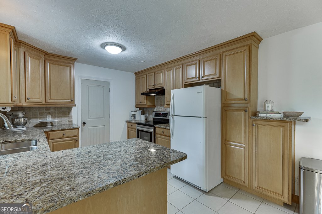 4724 Gateway Lane Flowery Branch - 15