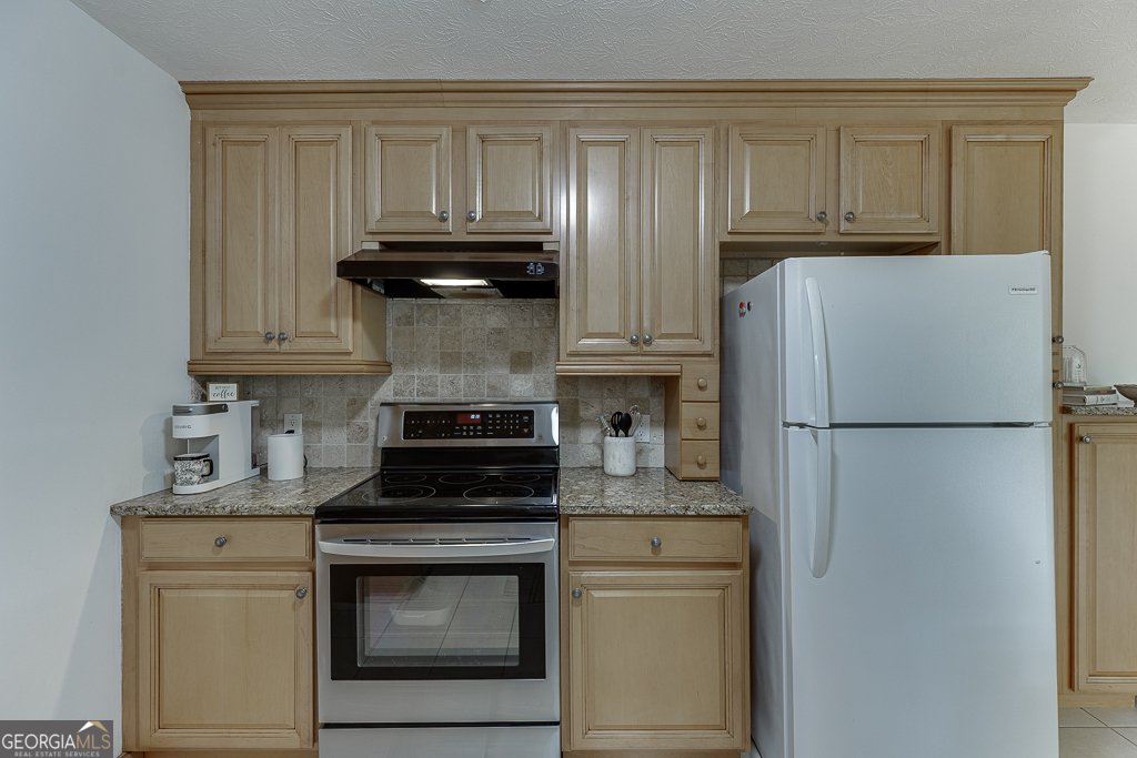 4724 Gateway Lane Flowery Branch - 17