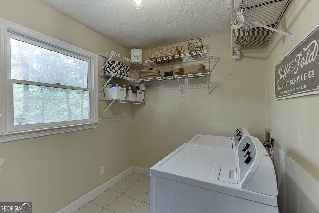 4724 Gateway Lane Flowery Branch - 20