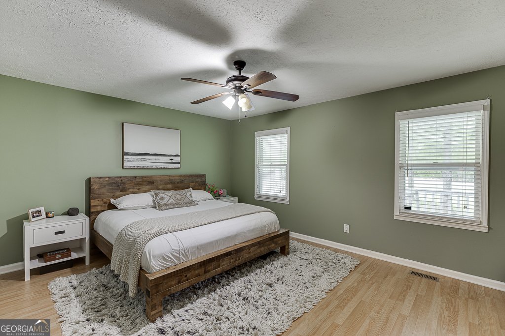 4724 Gateway Lane Flowery Branch - 26