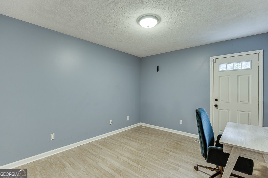 4724 Gateway Lane Flowery Branch - 29