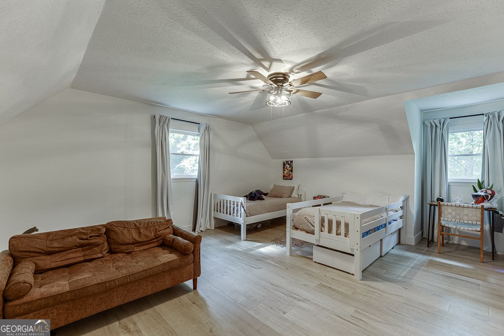4724 Gateway Lane Flowery Branch - 35