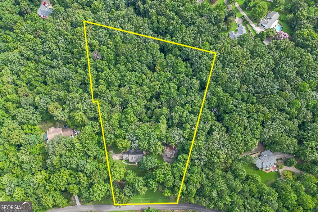 4724 Gateway Lane Flowery Branch - 47