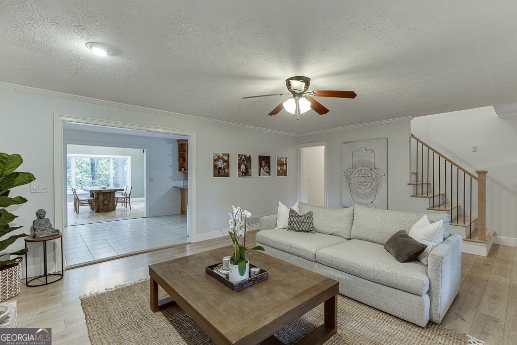 4724 Gateway Lane Flowery Branch - 9