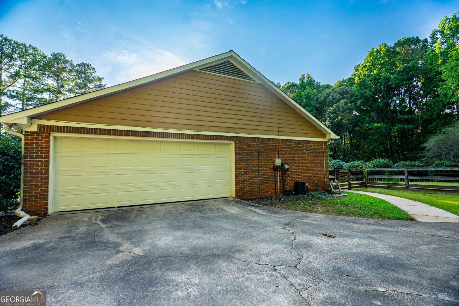 107 Powers Court Lagrange - 3