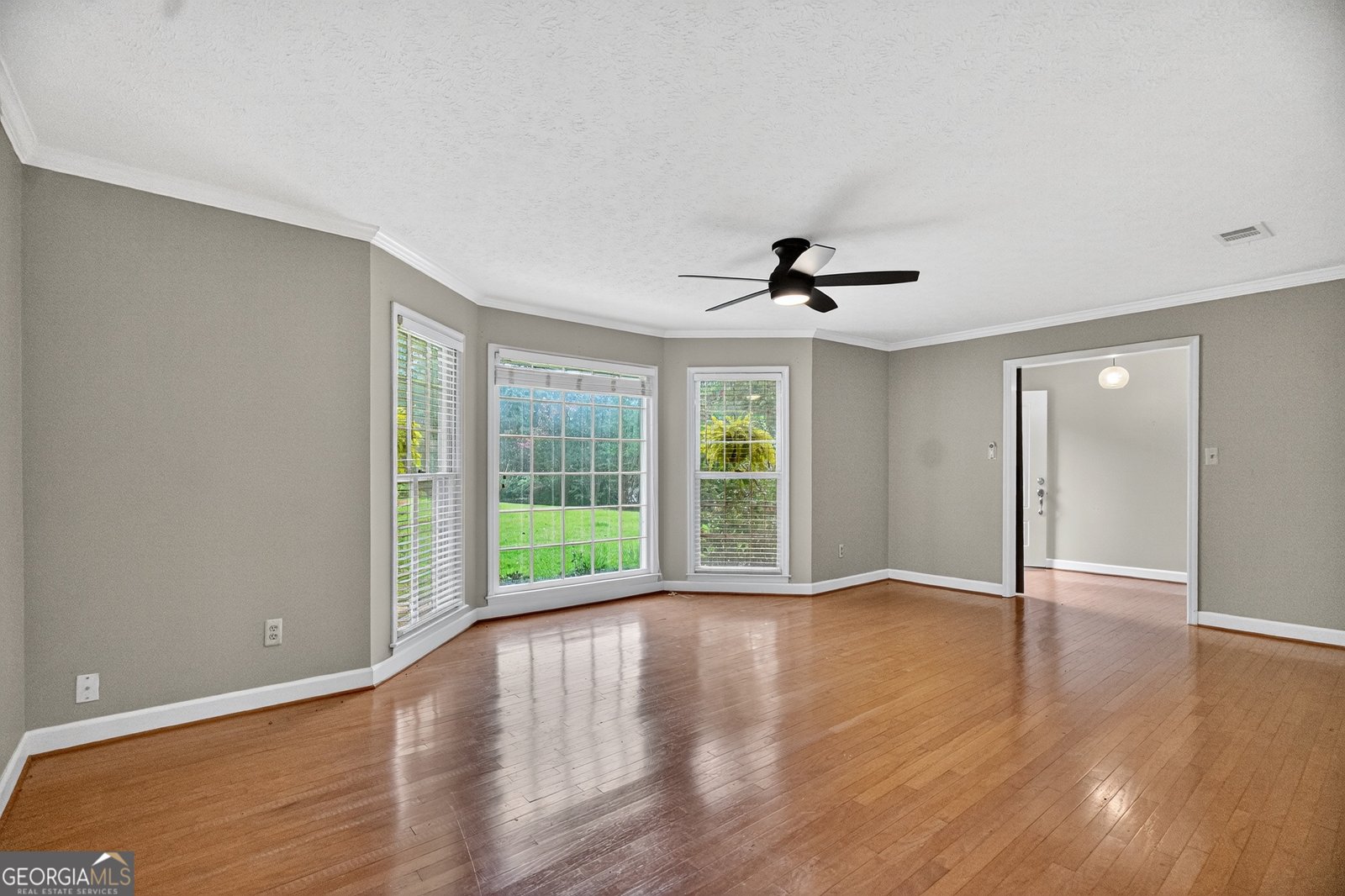107 Powers Court Lagrange - 6