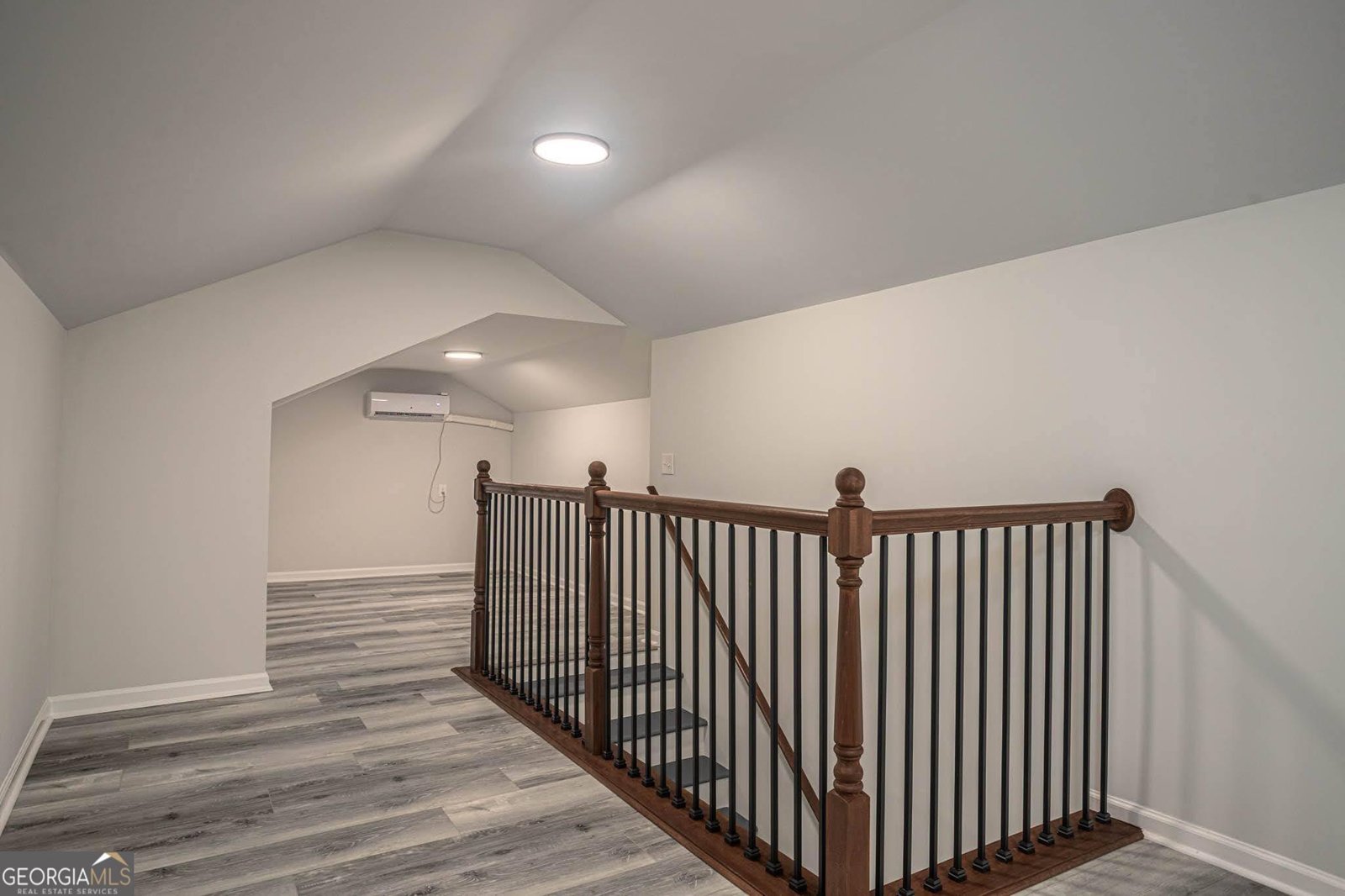 610 Glenforest Road Sandy Springs - 33