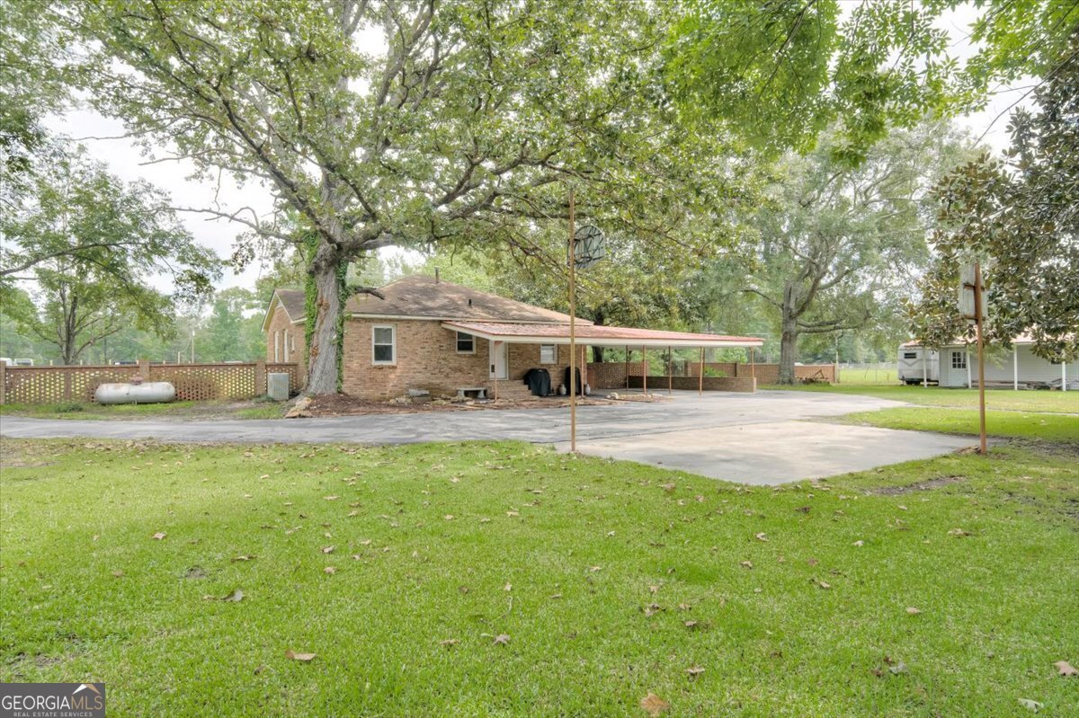 1341 Ga Highway 171 Louisville - 27