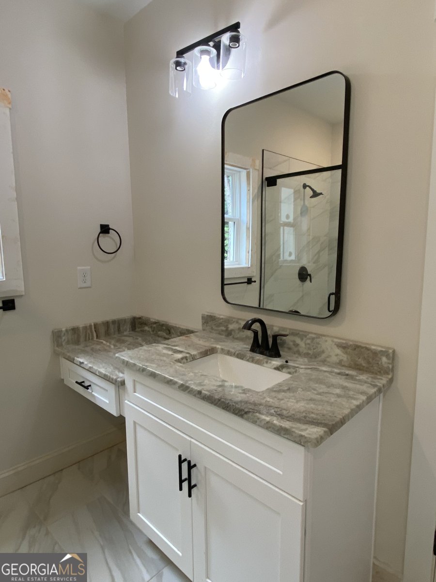 1570 English Road Forsyth - 29