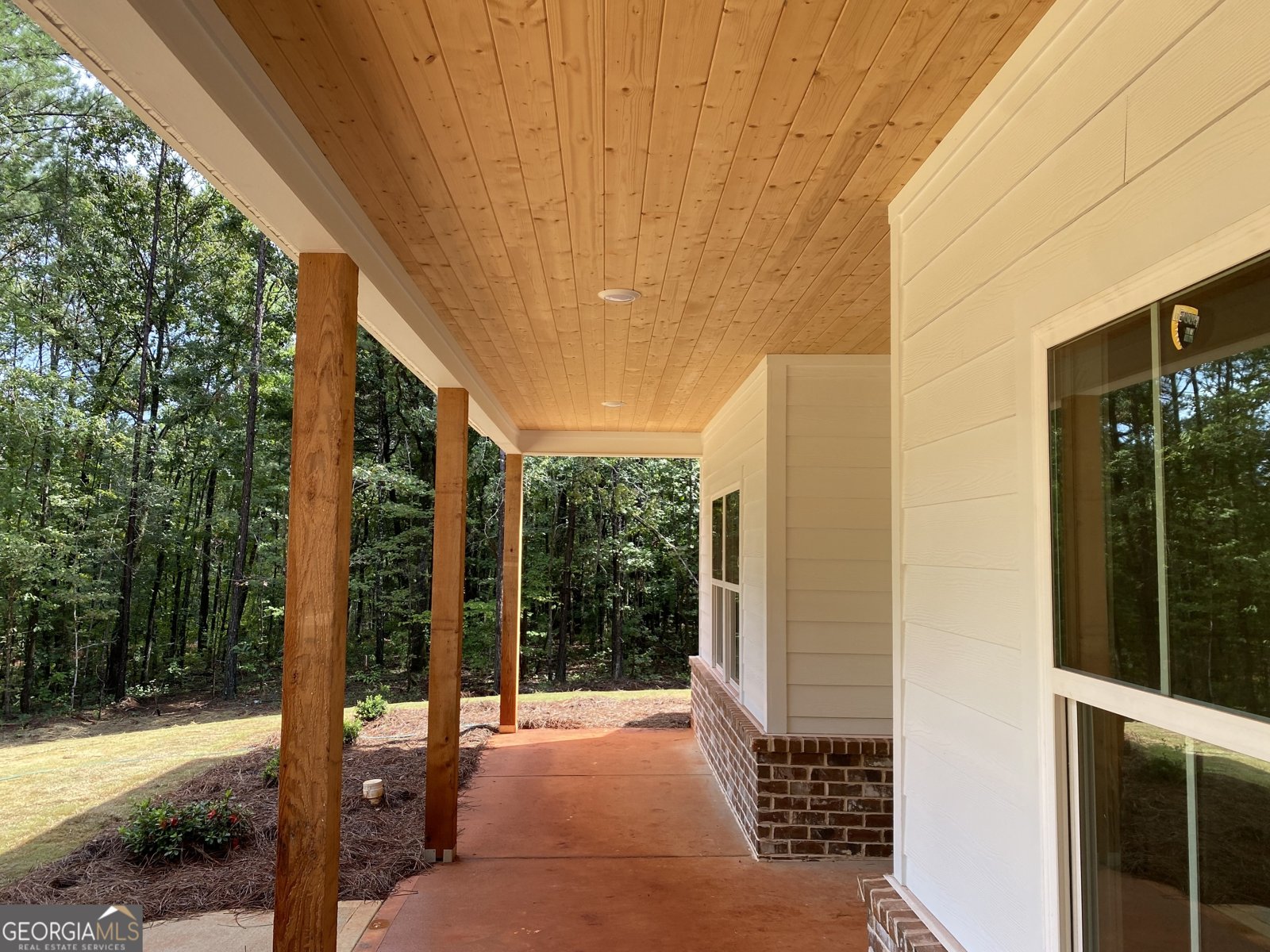 1570 English Road Forsyth - 4
