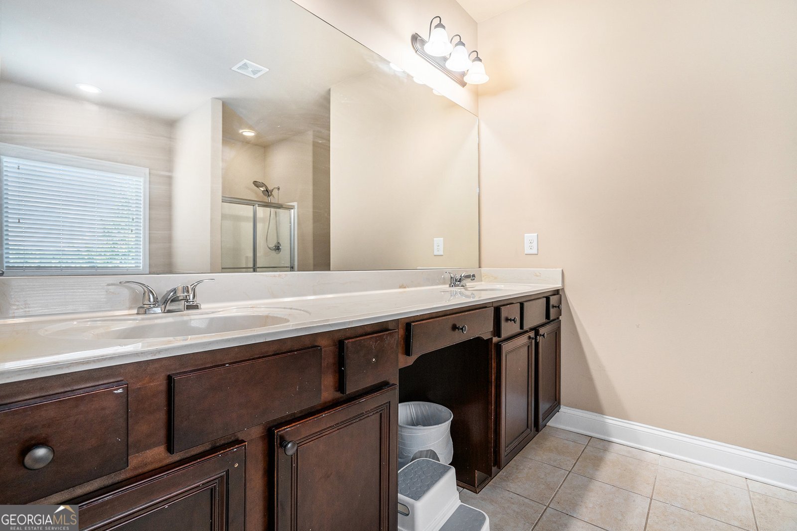 3780 Lake Haven Way Atlanta - 1