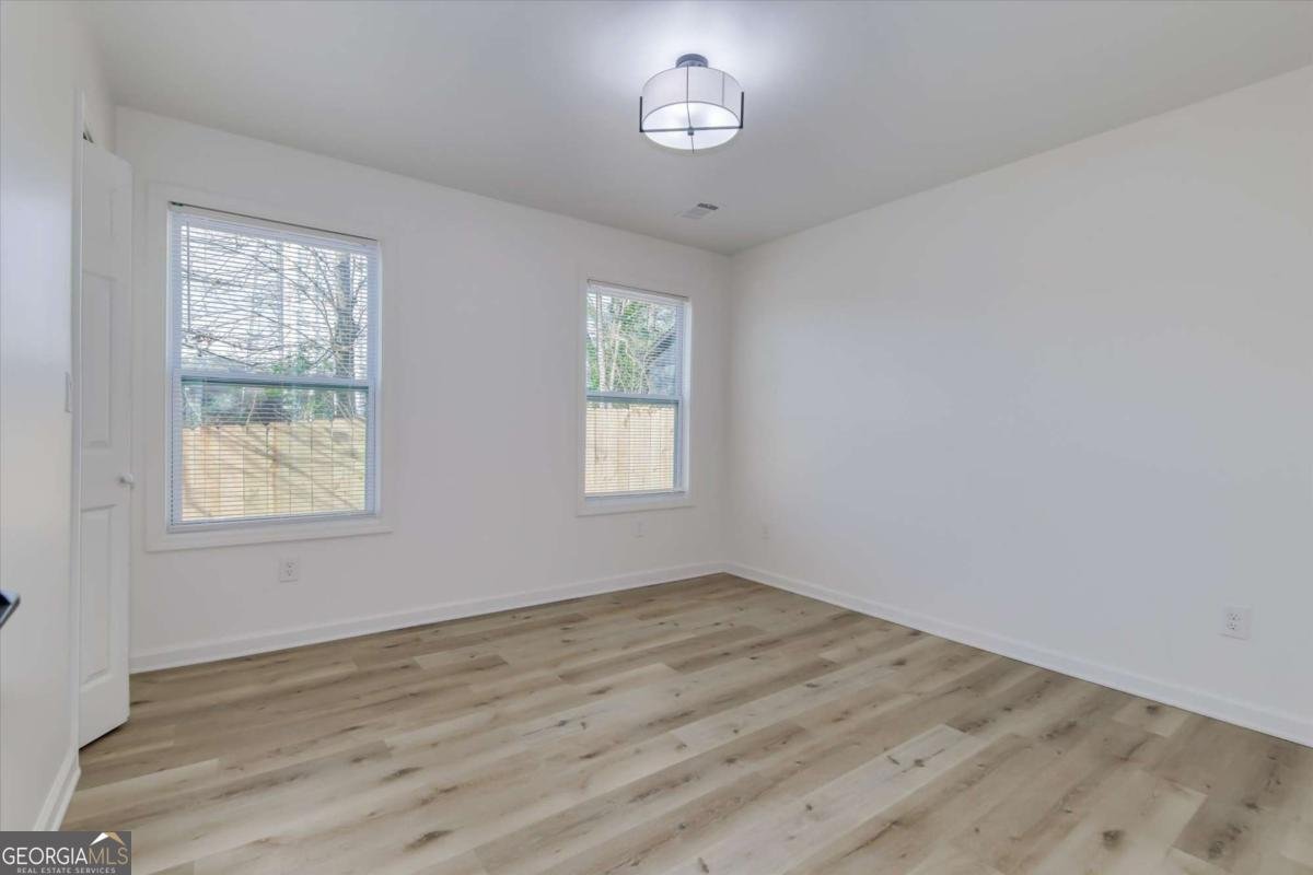 1869 Chapman Avenue East Point - 12