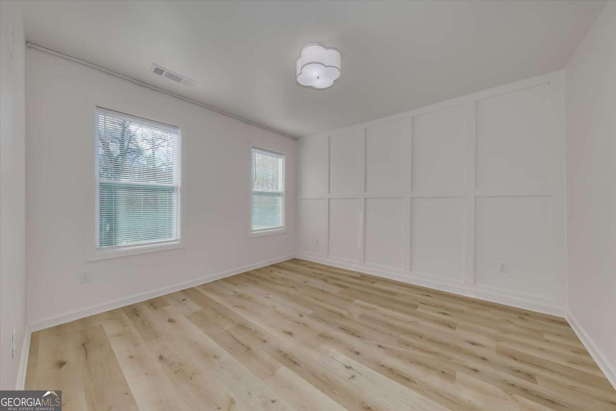 1869 Chapman Avenue East Point - 7