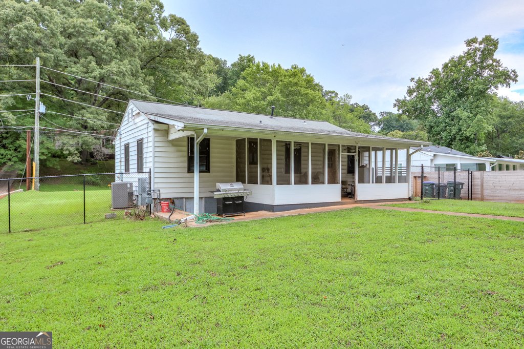 1975 Shalimar Drive Atlanta - 10