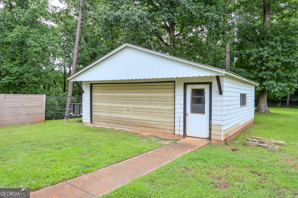 1975 Shalimar Drive Atlanta - 8