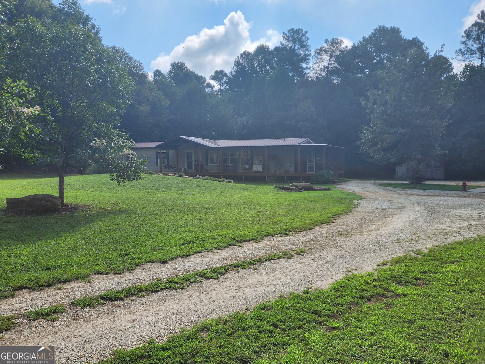 1571 STILL WATERS Road HARTWELL - 1